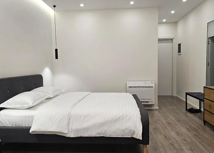 Feels Like Apartments, Boulevard Appartement Tirana