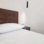 Feels Like Apartments, Boulevard Apartment *