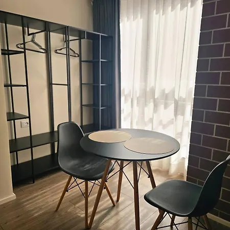 Feels Like Apartments, Boulevard *