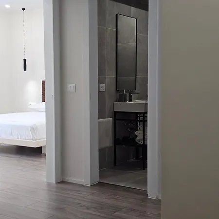 Apartment Feels Like Apartments, Boulevard