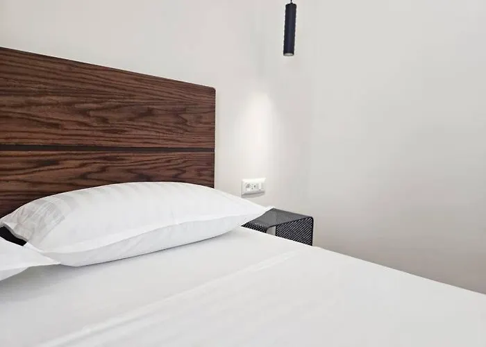 Feels Like Apartments, Boulevard Apartman *