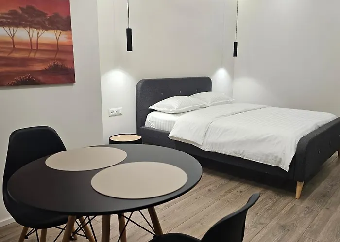 Apartman Feels Like Apartments, Boulevard Tirana